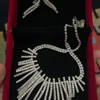 سرویس سوارسکی و مرواریدی با جعبه زیبا