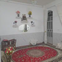 سالن ۸۰ متری