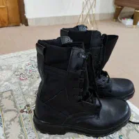 چند جفت پوتین