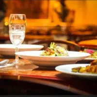 نیروی کار در رستوران حقوق۲۰