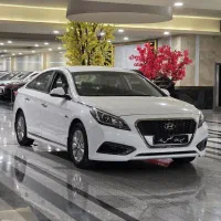 سوناتا ال اف2017 کاپوت و گلگیر رنگ.شاسی ها سالم