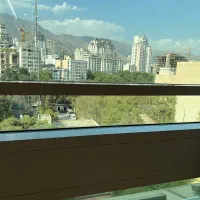 منشی سالن زیبایی