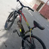 دوچرخه کم کار تمیز هنریک