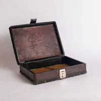 دیوان حافظ تمام چرم نفیس وزیری باجعبه(۲/۱۸)فخررازی|کتاب و مجله ادبی|تهران, بهارستان|دیوار