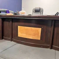 فروش ویژه میز مدیریتی و اداری