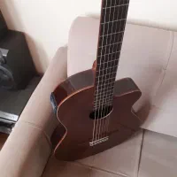 گیتار تین بادی پیکاپدار+آمپلی فایر|گیتار، بیس، امپلیفایر|بندر انزلی, پرستار|دیوار