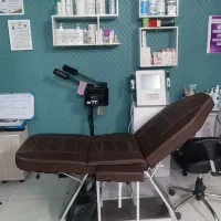 صندلی و تخت