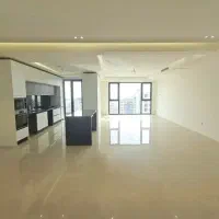 158متر-تک-واحدی-شناور-در-نور