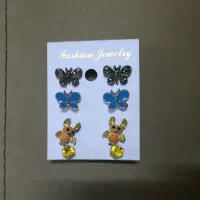 تعدادی گوشواره و بدلیجات|بدلیجات|مشهد, گلبرگ|دیوار