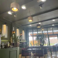 استخدام نیروی کار برای کافه