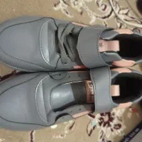 کفشهای بچگانه ودمپایی زنانه
