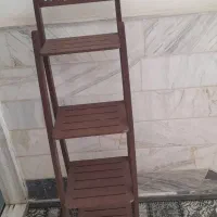 استند چوبی در حد