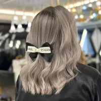 مدل رایگان رنگ و لایت حرفه‌ای می‌پذیرم|خدمات آرایشگری و زیبایی|اصفهان, بهار آزادی|دیوار