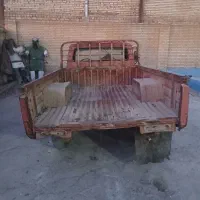 نیسان قرمز مدل ۵۷