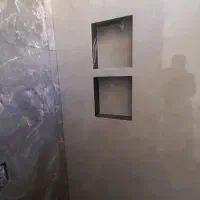 کاشی وسرامیک خورده کاری انجام میشود