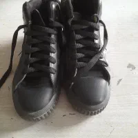 کفش سایز۳۷ هم برای پسرانه میشه هم دخترانه