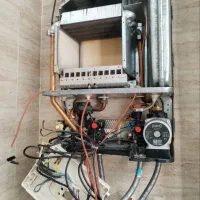خریدار آبگرمکن سالم و خراب