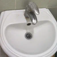 روشویی سالم با شیر