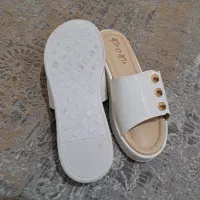 صندل|کیف، کفش، کمربند|اندیشه, اندیشه فاز ۶|دیوار