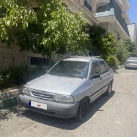 پراید نقره‌ای مدل ۸۳ کاربراتور