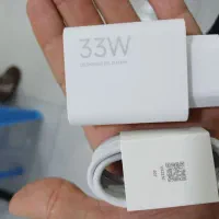 کله اصل وهمراه کابل روی گوشی هست