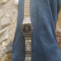 ساعت اوماکس قدیمی