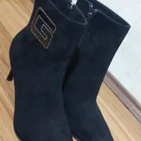 پوتین مجلسی|کیف، کفش، کمربند|ماکو, |دیوار