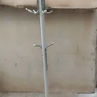 چوب لباسی ایستاده