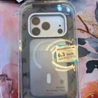 قاب آیفون 17pro در حد نو