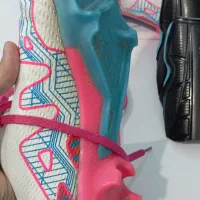 کفش فوتبال سایز 42 نو نو فقط دو بار پوشیده شده|کیف، کفش، کمربند|دوگنبدان, |دیوار