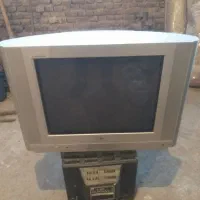 دو عدد تلویزیون ۲۱ اینچی مارک ال جی و شهاب
