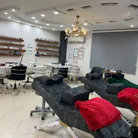 اجاره صندلی جهت ناخن و مژه
