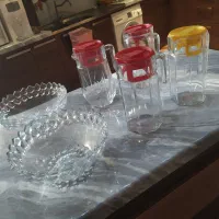 پارچ آب و ظرف میوه