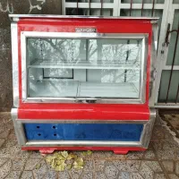 یخچال ویترینی در نو