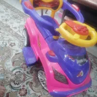 ماشین حمل کودک در حد آک نو