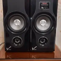 اسپیکر خوشصدای بلوتوثی و فلشخور