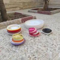 فروش تعدادی گلدان سفالی وپلاستیکی|صنایع دستی و سایر لوازم تزئینی|شیراز, باغ تخت|دیوار