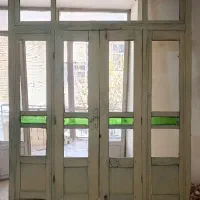 درب قدیمی چوب گردو