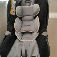 کریر و صندلی ماشین نوزاد چیکو اصل در حد نو