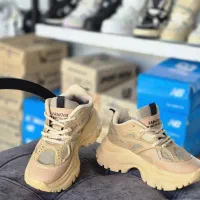 حراج کتونی های شیک و باکیفیت (کفش لوکس پاسداران(