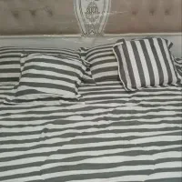 تخت خواب دو نفره در حد نو