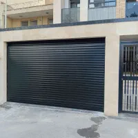 کارمند واحد فروش در یک شرکت معتبر