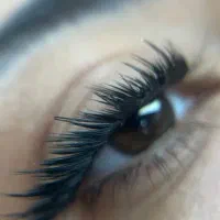 آف کاشت مژه ۱۵۰تا۲۰۰لیفت مژه ابرو۲۰۰موخوره۳۰۰