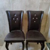 دوعدد صندلی تک