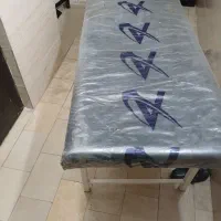 تخت اپلاسیون و گلدان ایستاده|آرایشگاه و سالنهای زیبایی|کرج, شهرک یاس جنوبی|دیوار