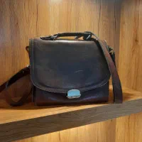 کیف چرم کهنه کار کرده