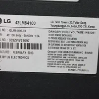 تلوزیون ۳ بعدی LG کاملا سالم LCD شکسته|تلویزیون و پروژکتور|شیراز, میانرود|دیوار