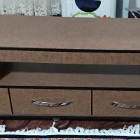 میز تی وی کاملا سالم و بی خط و خش