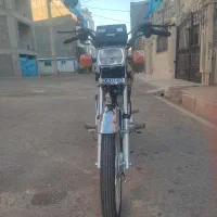 رهرو125|موتورسیکلت|پرند, فاز ۲|دیوار