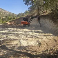 اجاره مینی بیل زنجیری همراه باپیکوروپاکت
